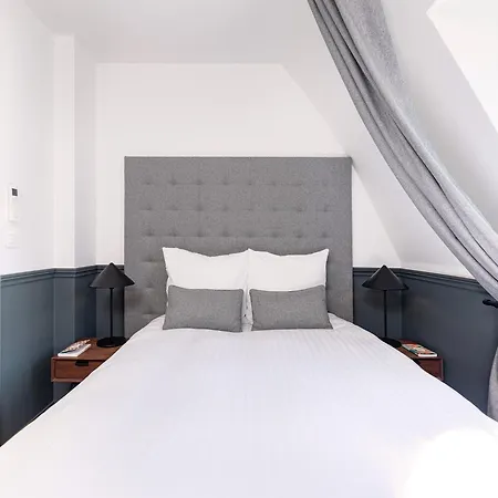 Livinparis - Luxury Ac 2 & 3 Bedrooms Le Louvre * Parigi