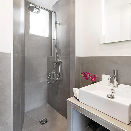 Livinparis - Luxury Ac 2 & 3 Bedrooms Le Louvre Parigi
