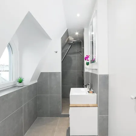 Livinparis - Luxury Ac 2 & 3 Bedrooms Le Louvre Parigi